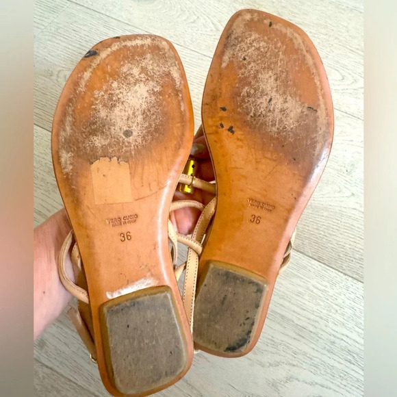 Vince Camuto nude sandal with gold detail size 36 - Picture 4 of 4